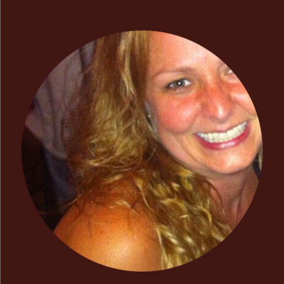 Meet your Posher, Carole - Picture 3 of 3